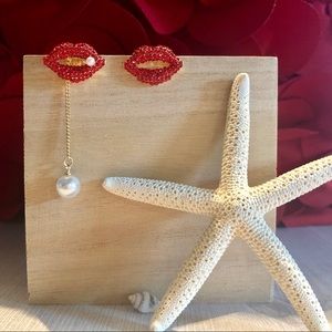 Dangle Pearl Lip Stud Earrings